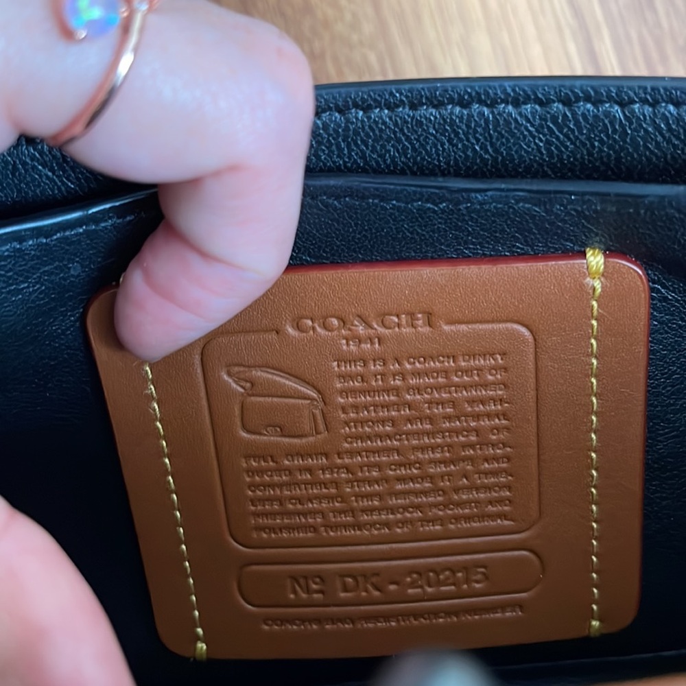 Coach 1941 colorblock Dinky - Picture 7 of 8